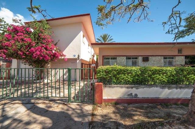 Casa Bougainvillea Photo